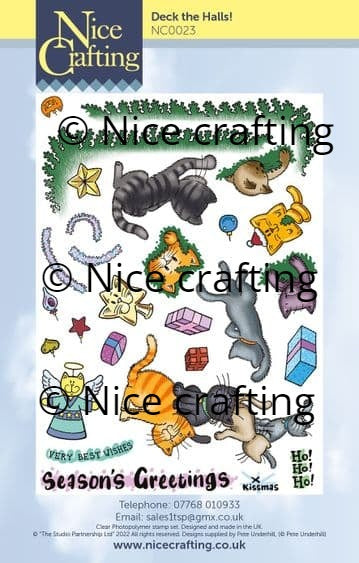 Pets Love Christmas - Deck the Halls !